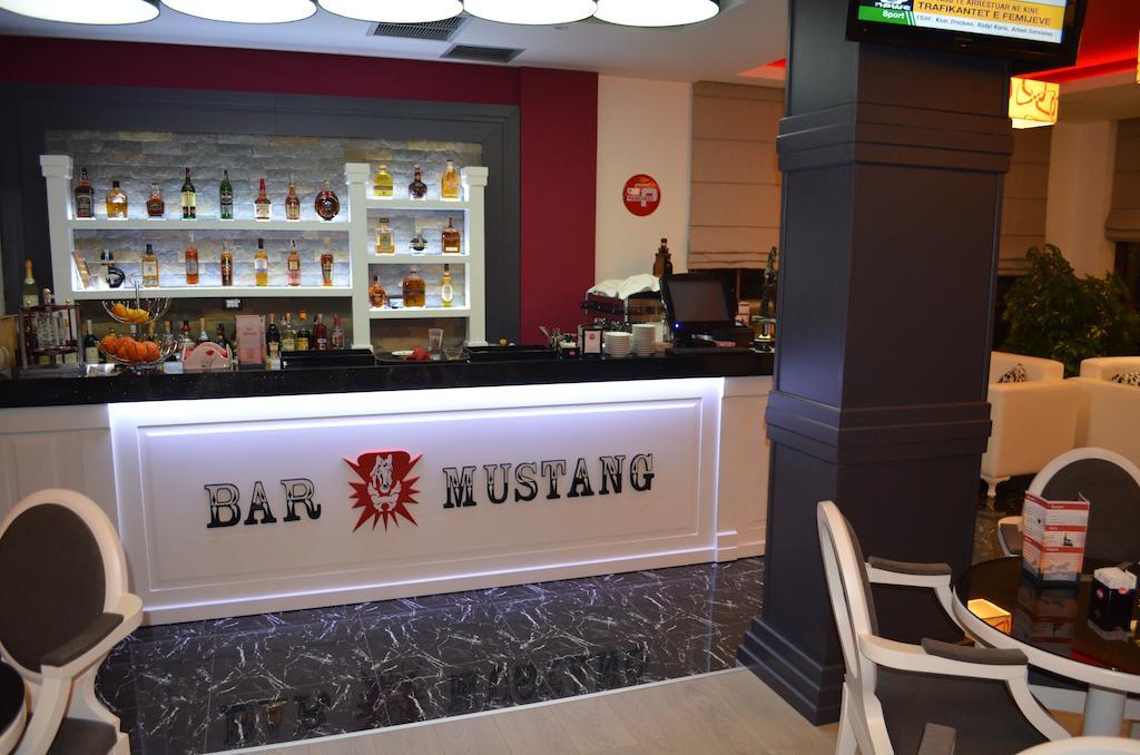 Hotel Mustang Vasqarr Exteriör bild