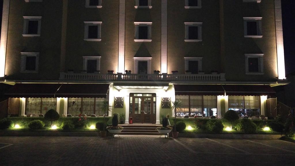 Hotel Mustang Vasqarr Exteriör bild